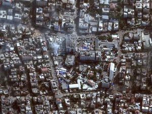 RS Al-Shifa Gaza Diserbu Pasukan Israel: Basemen Digeledah, Orang-orang Ditembaki