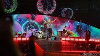 Coldplay membuka konser Music of The Spheres in Jakarta dengan menyanyikan 4 lagu. (Foto: Tripa Ramadhan/detikcom)