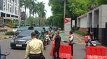 Situasi Terkini Area GBK Jelang Konser Coldplay, Penonton Mulai Datang