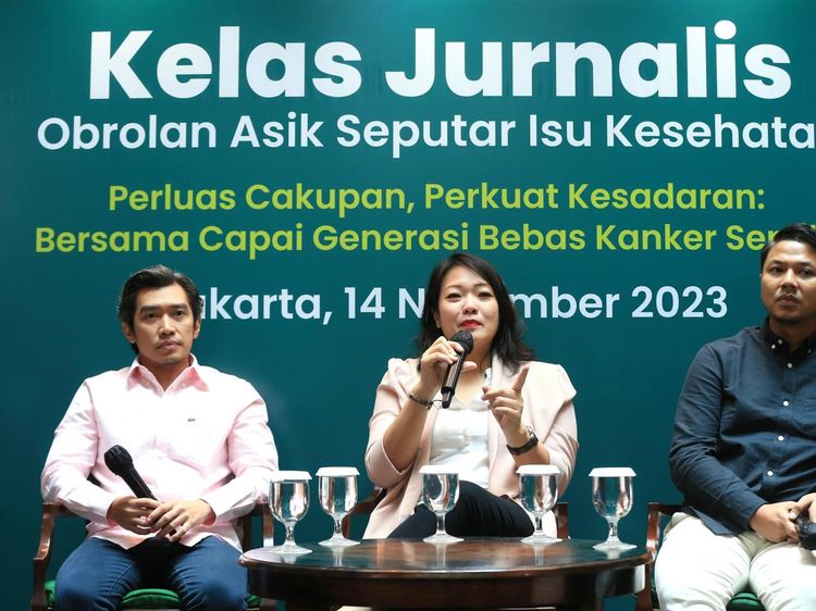 Edukasi Pencegahan Kanker Serviks Melalui Imunisasi HPV