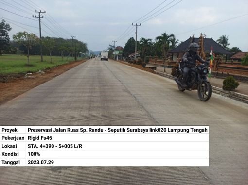 Hasil pembangunan jalan yang melintasi Rumbia, Lampung Tengah. (Dokumentasi DBMBK Provinsi Lampung)
