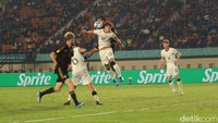 Jerman berhasil memasukan gol sebelum babak pertama berakhir atau menit ke 45+ melalui Paris Brunner. (Foto: Wisma Putra/detikJabar)