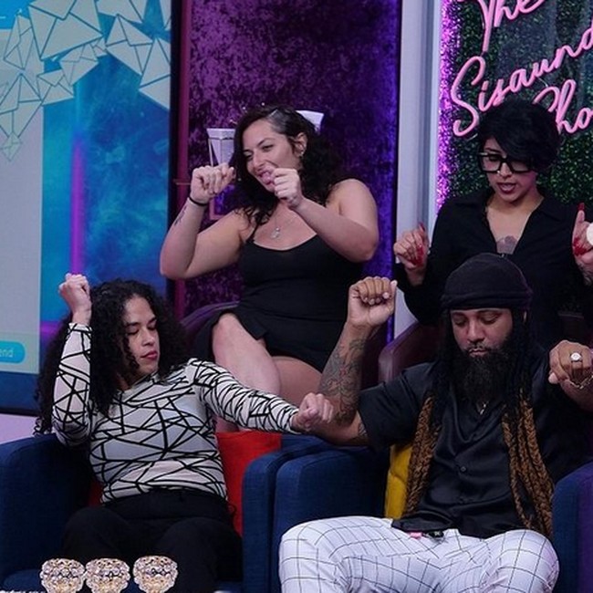 Foto Kehidupan Rumah Tangga Pria Beristri 3, Masing-masing Dibiayai Oplas