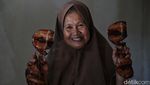 Melihat Produksi Ikan Asap yang Menggoda Lidah