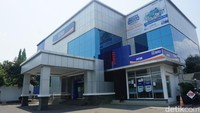 detikcom bersama BRI mengadakan program Jelajah Desa BRILiaN yang mengulas potensi dan inovasi desa di Indonesia baik dari segi perkembangan ekonomi, infrastruktur, hingga wisata serta dampaknya terhadap masyarakat lokal maupun nasional. Untuk mengetahui informasi program Desa BRILiaN lebih lanjut, ikuti terus informasinya hanya di jelajahdesabrilian.detik.com!  