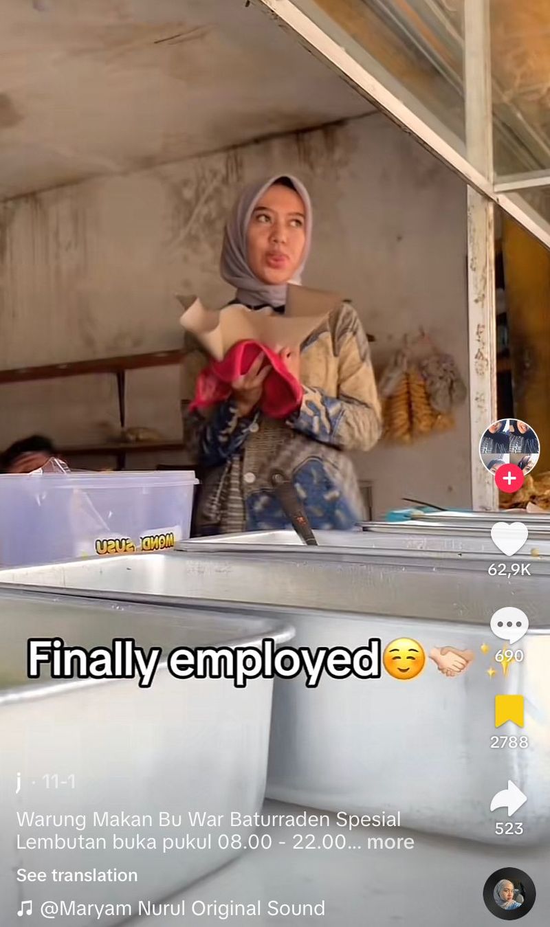 Memulai karir dengan berjualan makanan