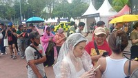 Hingga berita ini dibuat, area Gelora Bung Karno, Senayan, Jakarta Pusat, basah karena gerimis. Foto: Ahsan Nurrijal/detikcom