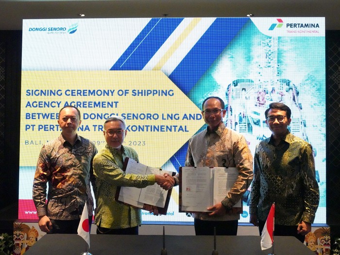 Pertamina Trans Kontinental Teken Kontrak Keagenan Kapal dengan DSLNG