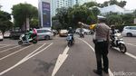 Polisi Bubarkan Pendemo Coldplay