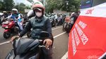 Polisi Bubarkan Pendemo Coldplay