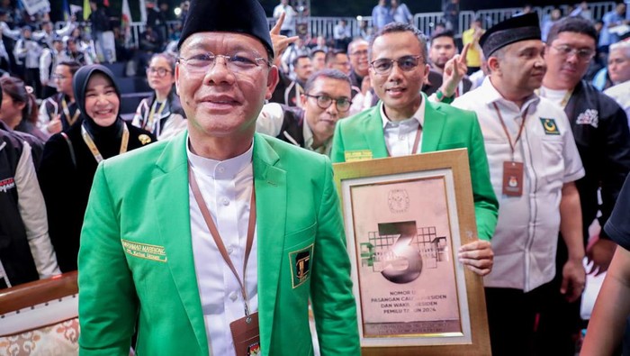 Plt Ketua Umum Partai Persatuan Pembangunan (PPP) Muhamad Mardiono optimistis pasangan Ganjar-Mahfud mampu memenangkan Pilpres 2024 lewat nomor urut tiga.