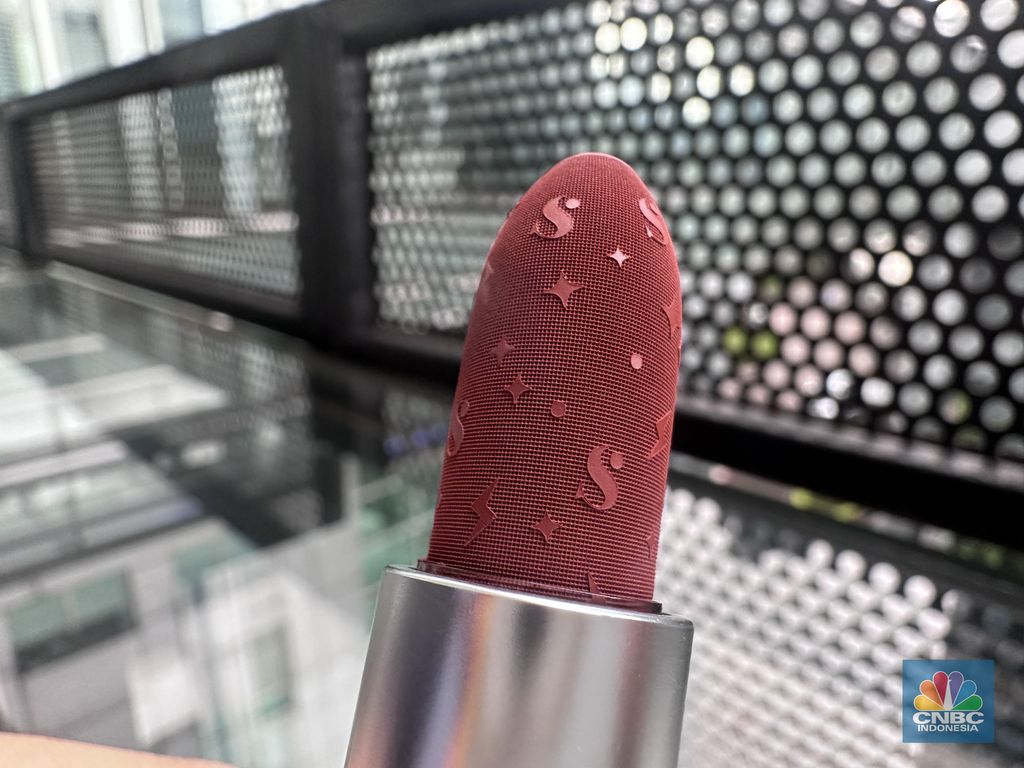 Produk terbaru Somethinc Lipstick Checkmatte. (CNBC Indonesia/Wanti Puspa)