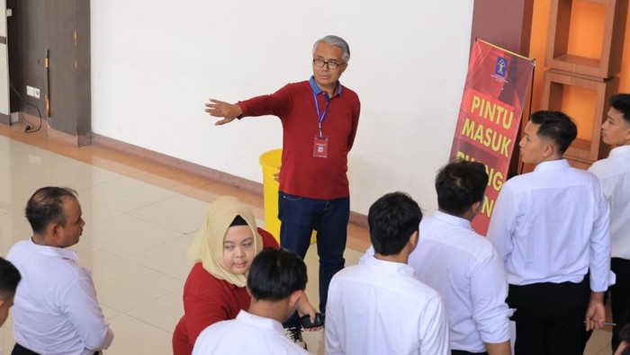 Proses Screening Tes CPNS di Surabaya