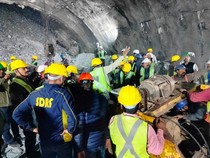 Puluhan Pekerja Terjebak di Terowongan Bawah Tanah India