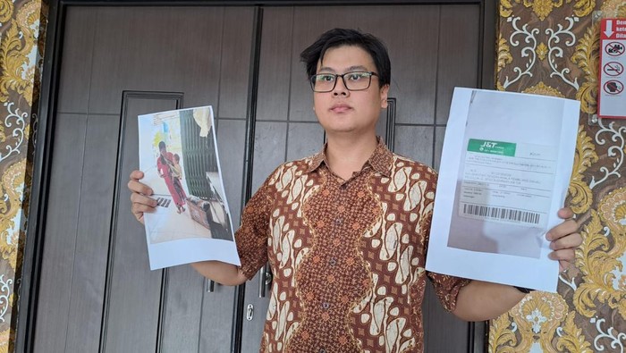 Robby Gunawan penggugat jasa ekspedisi J&T Cargo Pakis.