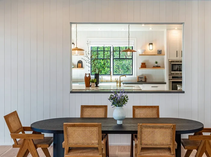 Rumah Chris Martin/via E! News Rumah Chris Martin/via E! News