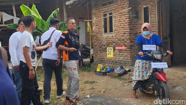 Salah satu momen rekonstruksi pembunuhan ABG Subang, Rabu (15/11/2023).
