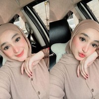 Santyka sendiri tampaknya juga sudah cukup dekat dengan anak Sule. Bahkan ia memiliki panggilan khusus dari anak bungsu Sule, Ferdi. Santyka rupanya dipanggil Bubu oleh sang anak. Foto: Instagram/@santykafauziah