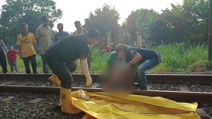 Wanita tanpa identitas tewas tertabrak KA Gajayana di Tulungagung