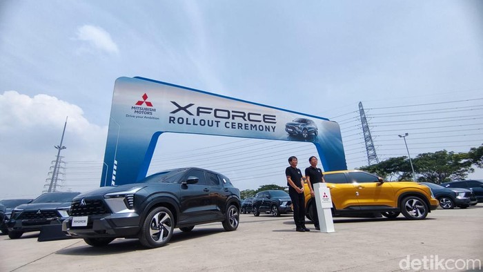 50 unit pertama Mitsubishi XForce diserahkan ke dealer.