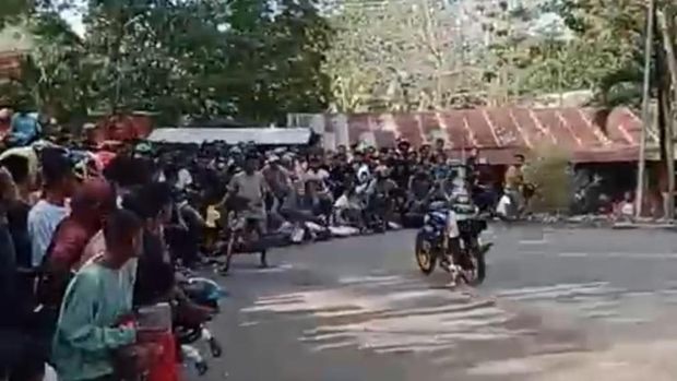 Ajang balap motor bertajuk Stefano Open Road Race di Atambua, Kabupaten Belu, Nusa Tenggara Timur (NTT), Kamis (16/11/2023). (Tangkapan layar)