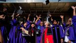 Bahagianya Narapidana di AS Dapat Gelar Sarjana