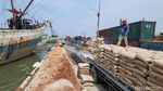 Banjir Rob Masih Mengintai Pelabuhan Sunda Kelapa