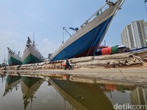 Banjir Rob Masih Mengintai Pelabuhan Sunda Kelapa