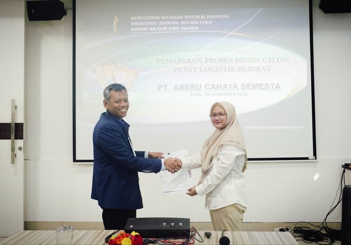 Bea Cukai Terbitkan Izin Pusat Logistik Berikat ke Perusahaan di Cilincing