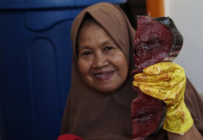 Begini Cara Mengasap Ikan Biar Meresap Sedapnya