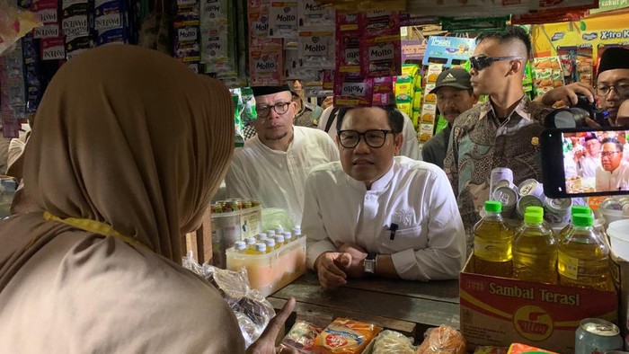 Cak Imin di Pasar Grogolan Pekalongan