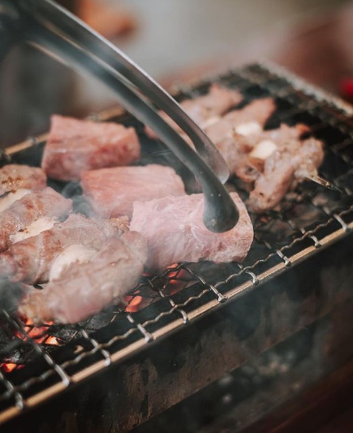 Nyamm! Makan Suki dan Grill di Sini Bisa Nikmati  Pemandangan Keren