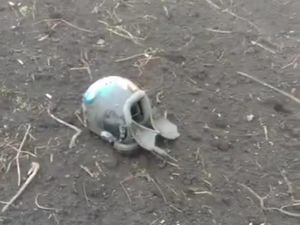 Helm Diduga Milik Awak Pesawat Latih TNI AU yang Jatuh Ditemukan Warga