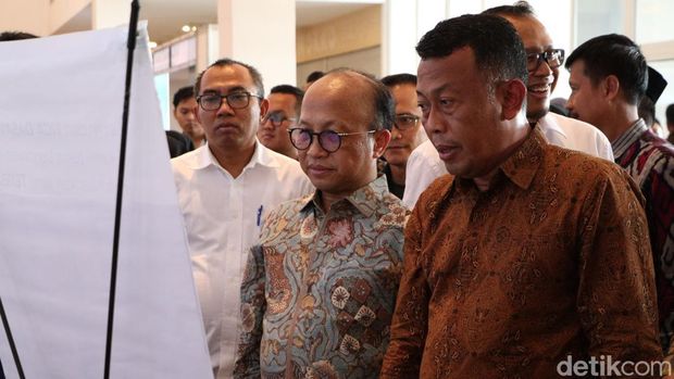 Kementerian Ketenagakerjaan RI bersama Pemkab Ponorogo menggelar job fair di Mall Ponorogo City Center pada 16-17 November 2023. Total ada 46 perusahaan dengan 3.069 lowongan kerja.