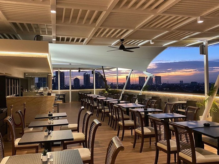 Kafe rooftop di Jakarta Barat