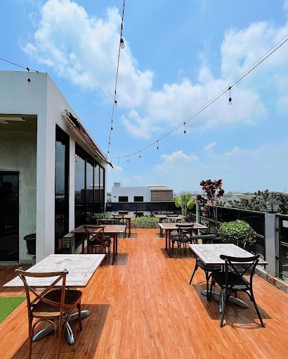 Kafe rooftop di Jakarta Barat