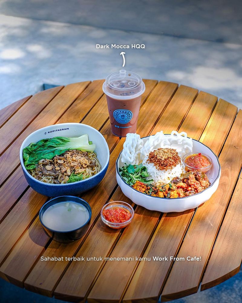 Kafe rooftop di Jakarta Barat