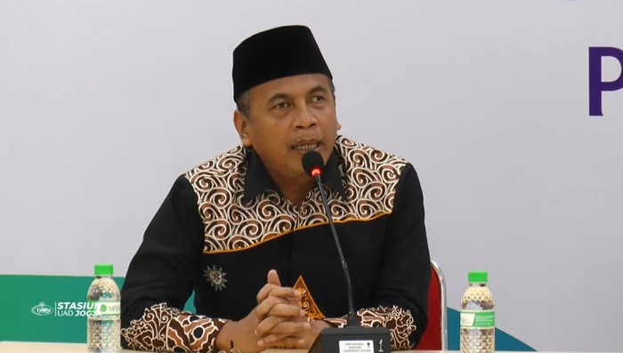 Ketua PP Muhammadiyah Agung Danarto dalam konferensi pers Milad Muhammadiyah ke-111, Kamis (16/11/2023).