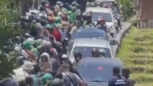 Kondisi shortcut Canggu-Tibubeneng yang macet parah beberapa waktu lalu.