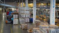 250 tenaga dari 60 kebangsaan bekerja di kawasan milik UNICEF di pelabuhan Kopenhagen.