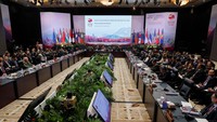 The 10th ASEAN Defence Ministers Meeting Plus 2023 melibatkan menhan se-ASEAN dan menhan/perwakilan dari delapan negara mitra ASEAN, termasuk Menhan AS Llyod J Austin.  