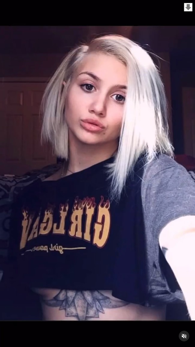 Dalam sebuah unggahan terbaru, Orylan mengungkap wajahnya dulu sebelum bertransformasi seperti sekarang. Banyak netizen yang tidak menyangka jika ia dulu berpenampilan bak gadis manis. Foto: Instagram @orylan1999