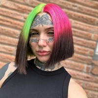 Banyak orang yang mengira Orylan dijauhi keluarga karena wujud ekstrem tersebut. Tapi meski dibesarkan di keluarga yang religius, ia mengaku mendapat dukungan dari orang tua bahkan nenek dan kakeknya. Foto: Instagram @orylan1999