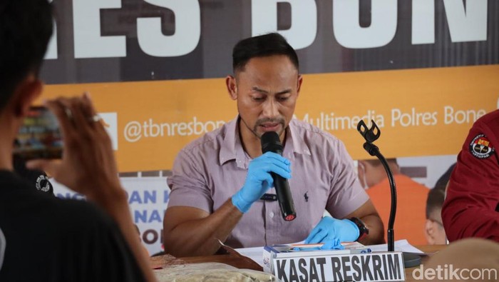Plh Kasat Reskrim Polres Bone Iptu Adi Asrul.