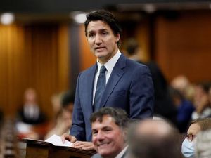 PM Kanada Dikawal Keluar Resto Usai Digeruduk Demonstran Pro-Palestina