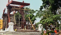 Rehabilitasi dilakukan untuk memperkuat struktur bangunan tanpa mengubah bentuk asli.  