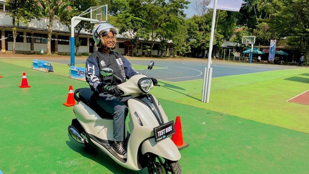 Semarak SMAN 2 Bandung Ikuti Classy Yamaha Youth Festival