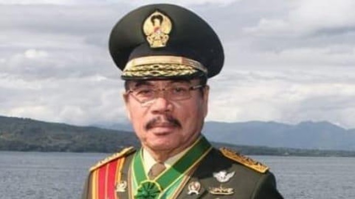 Menteri Penertiban Aparatur Negara (Menpan) Letjen TNI (Purn) TB Silalahi, 1993 - 1998