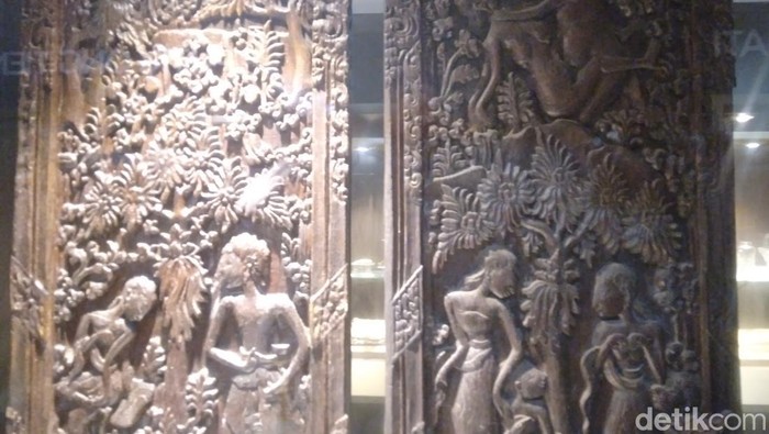 Ukiran kama sutra di Museum Keraton Kasepuhan Cirebon.