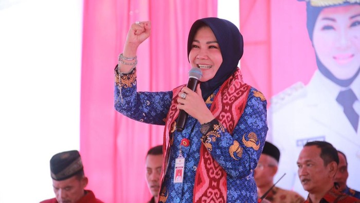 Bupati Klaten Sri Mulyani